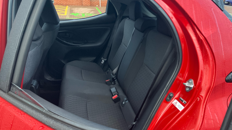 Toyota Yaris 1.5 Hybrid Design 5dr CVT Hybrid Hatchback